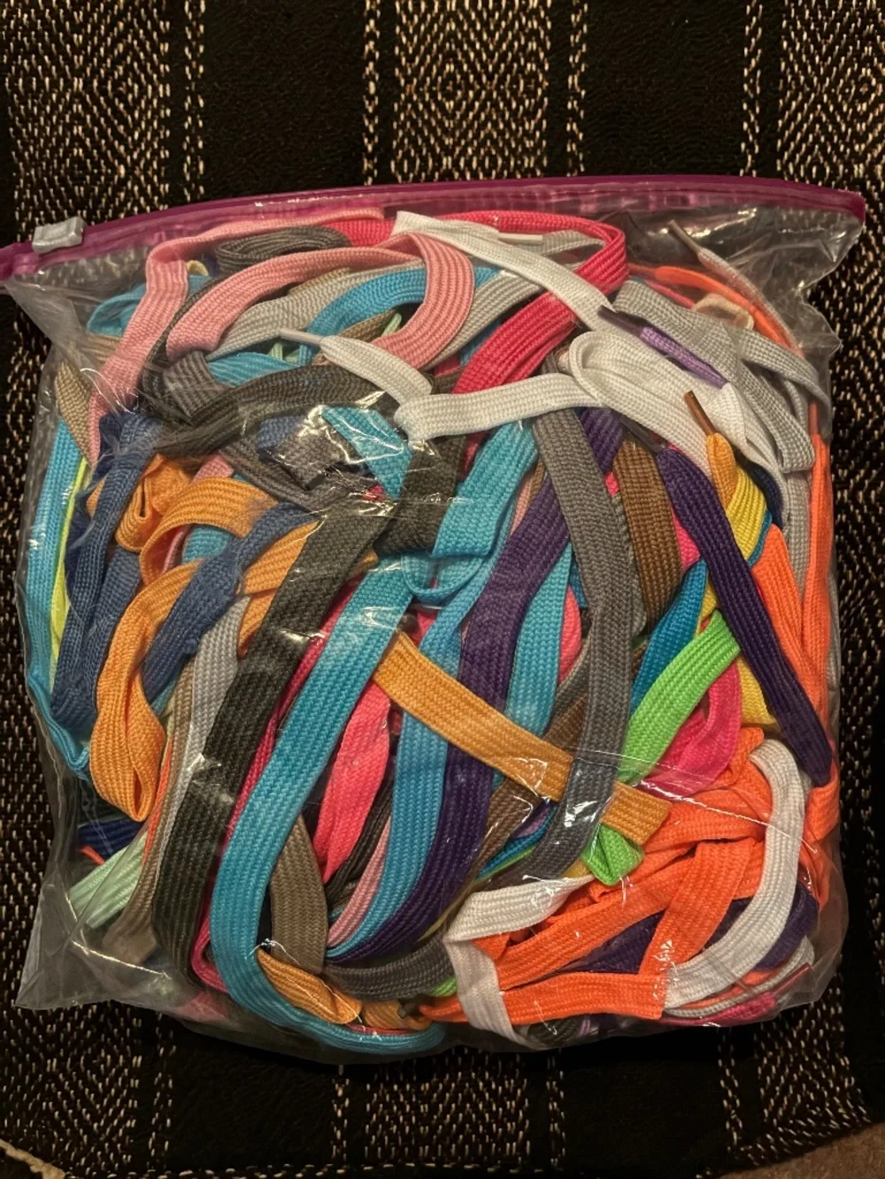 Assorted Multicolor Flat Polyester Shoelaces - Picture 1 of 2